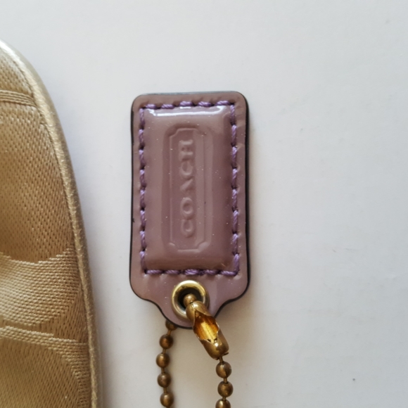 COACH POPPY WRISTLET - Picture 4 of 8